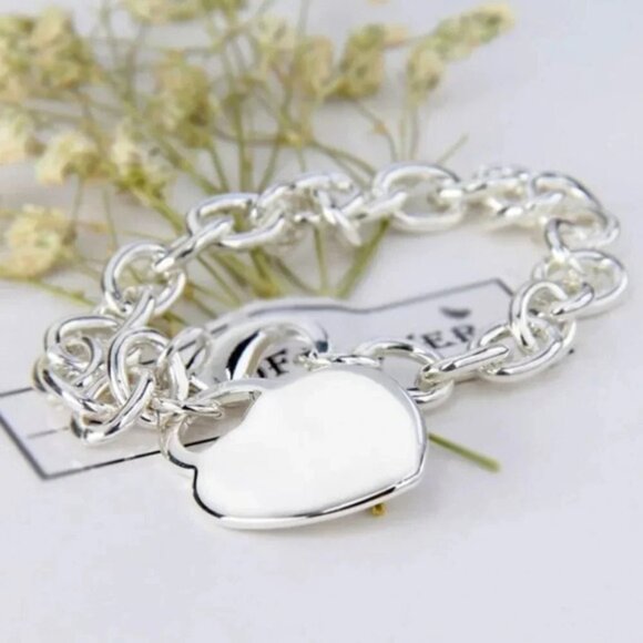925 Sterling Silver Heart Chain Bracelet - Picture 4 of 7